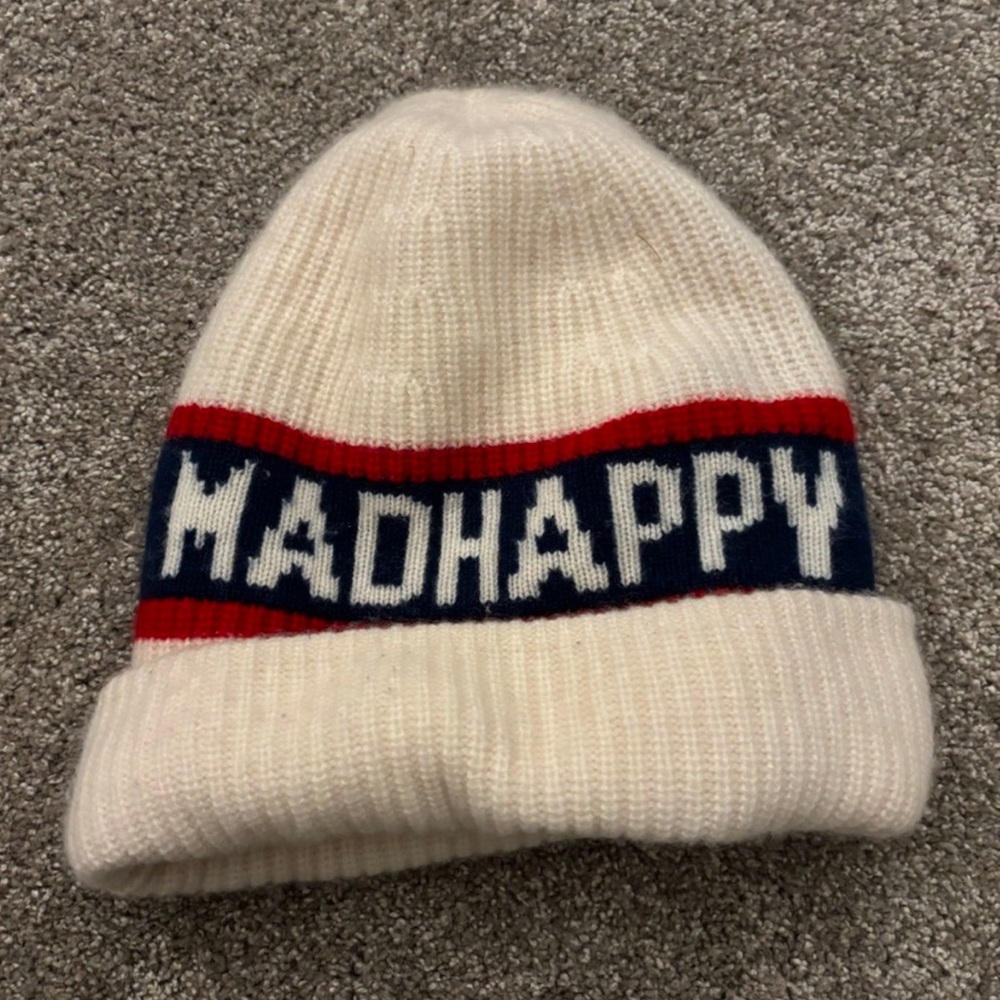 MADHAPPY Pom Cashmere Beanie in Eggshell
